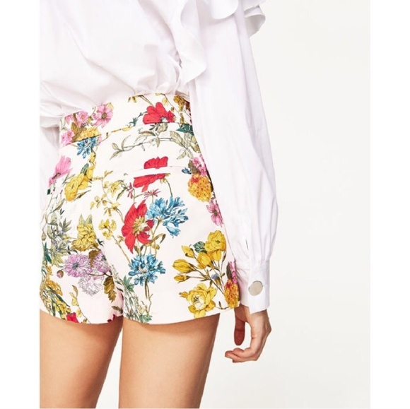 zara floral shorts